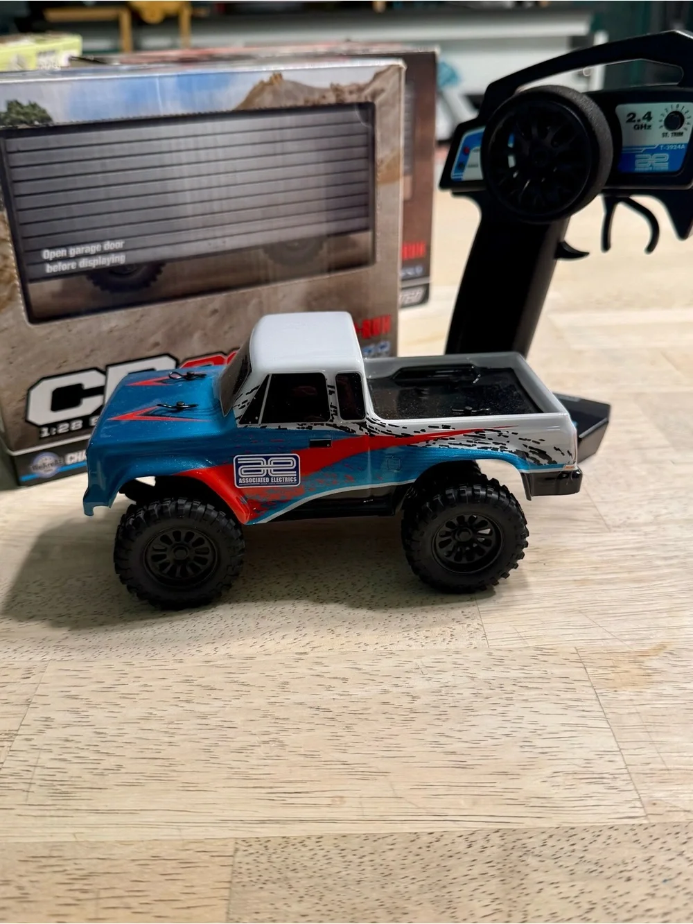Team Associated CR28 Trail Truck